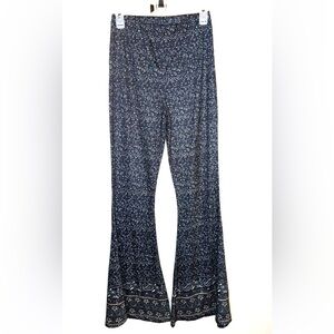 Natural Life Women's High Waist Wide Leg SZ Medium - NWOT - Blue w/white accents